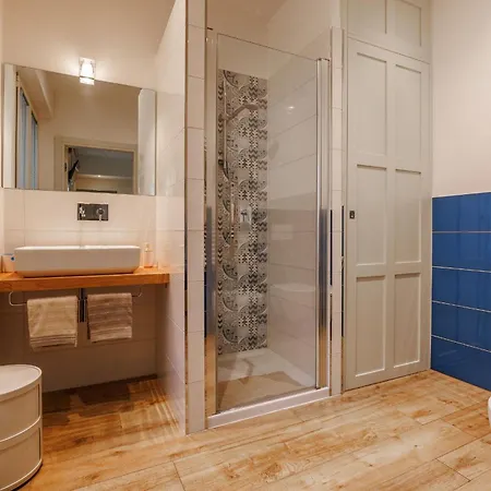 Liberty Lucia Apartamento *